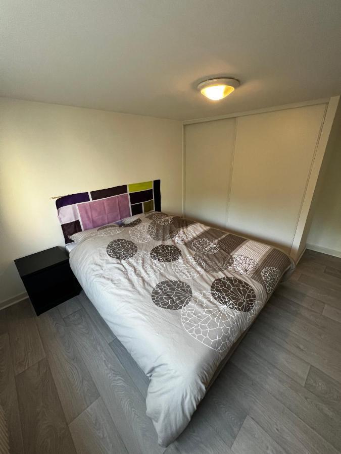 Appartement Avec Terrasse Et Garage Bourges Esterno foto