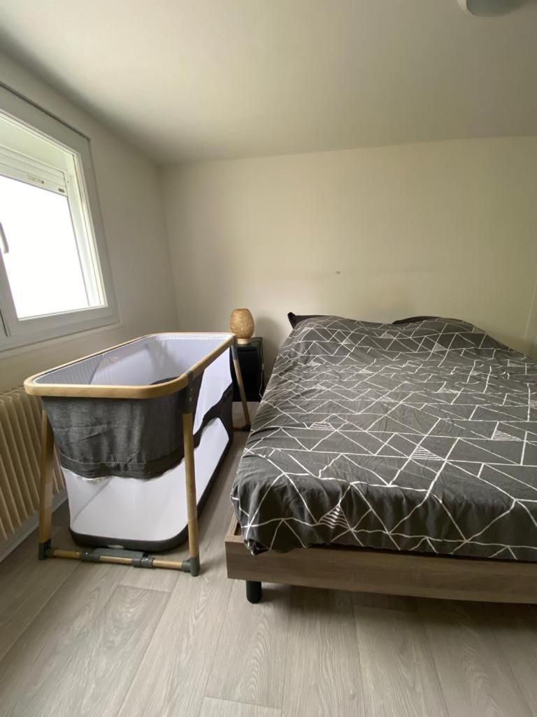 Appartement Avec Terrasse Et Garage Bourges Esterno foto